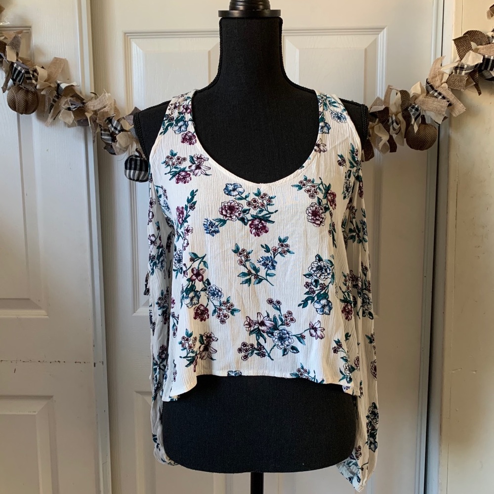 IVY+MAIN flowy crop top